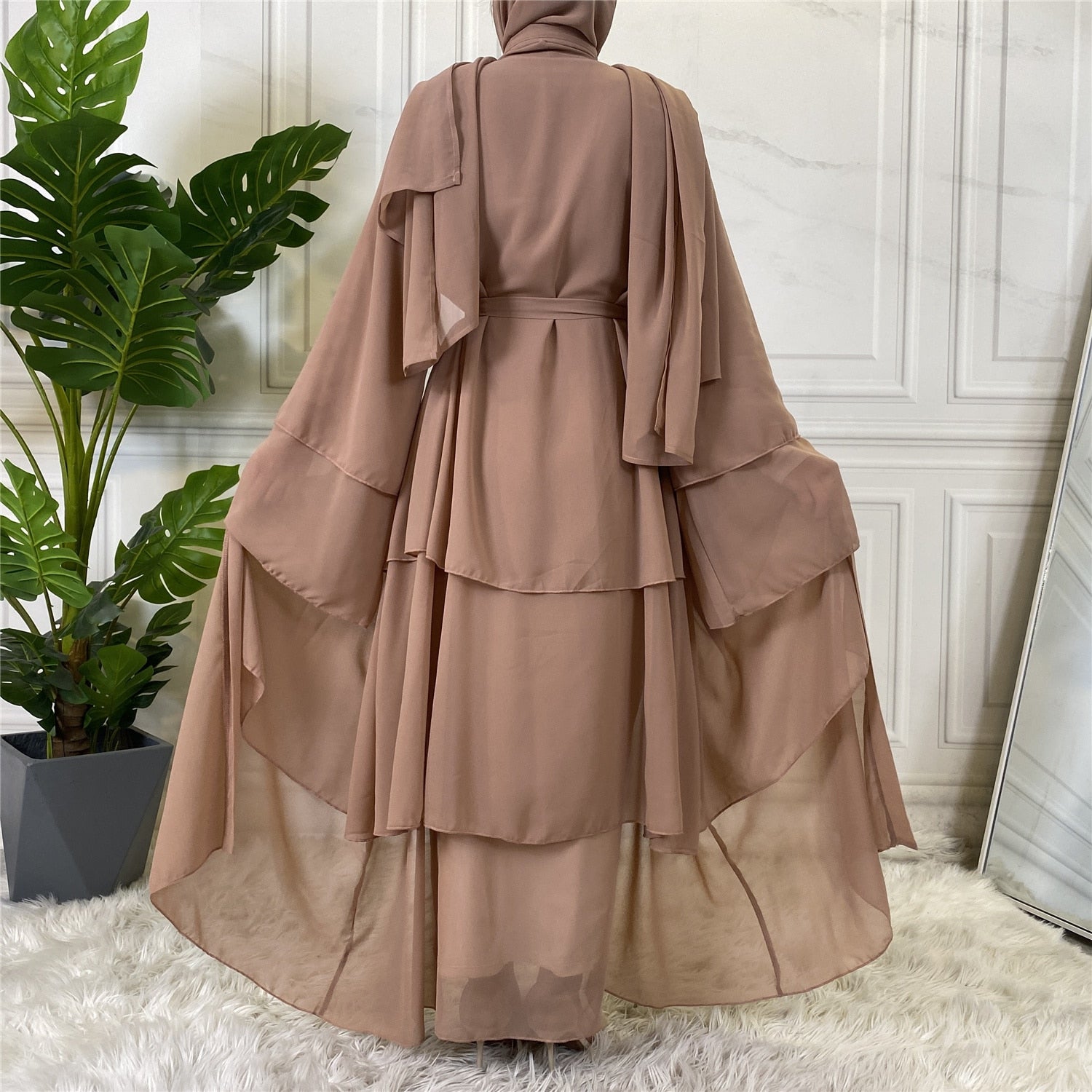 Abaya Lyn